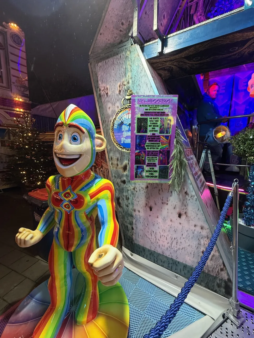 Kaleidoskop – Die magische Welt der Farben auf dem Hamburger Dom