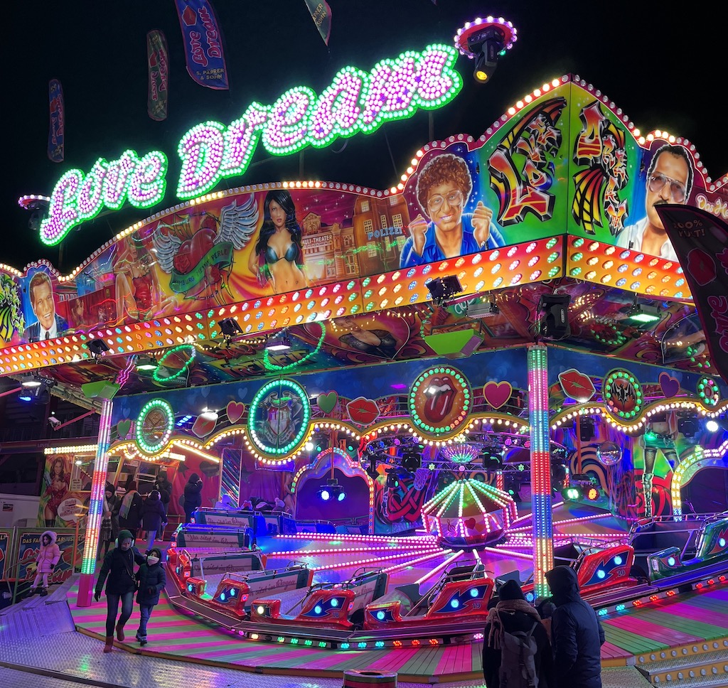 Love Dream Hamburger dom