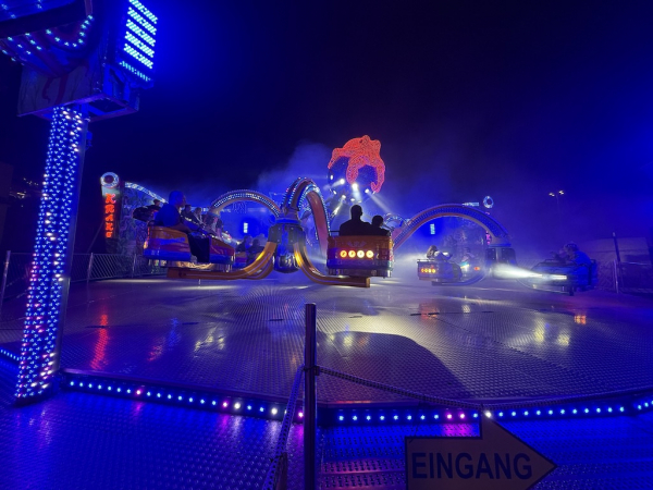 XXL Krake Hamburger DOm